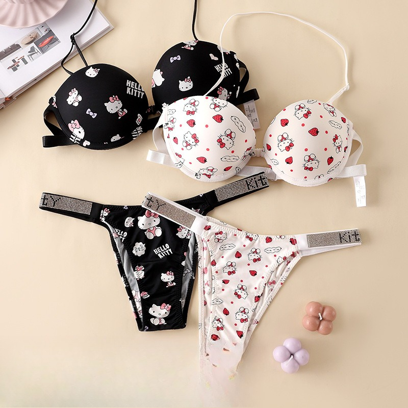 Новый комплект белья Hello Kit – обзор и цена Summer Cloth